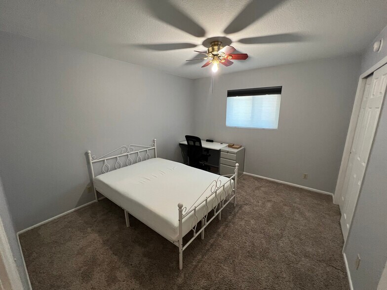Bedroom 3 - 1324 W 13th St