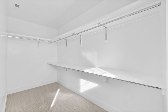 Building Photo - Modern Luxury in Meridian’s Oaks North – 4...