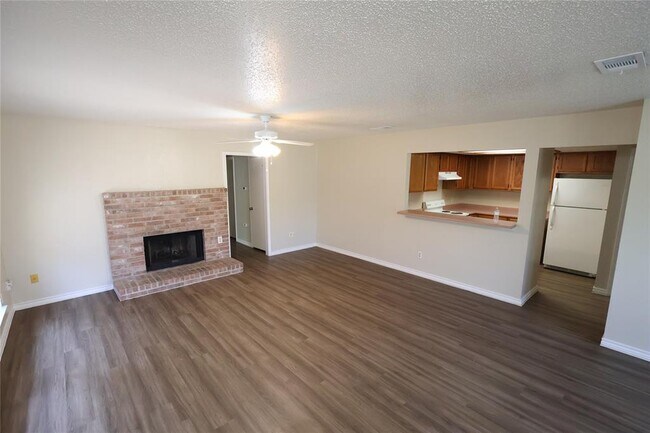 Building Photo - 6714 Windrift Way