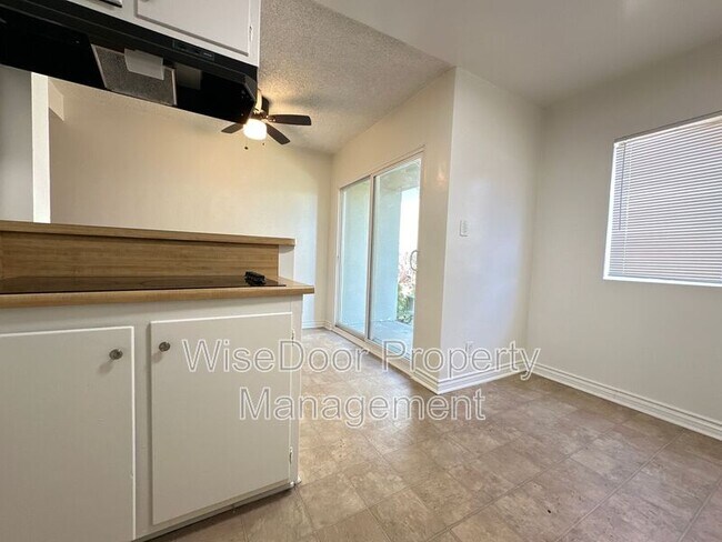 Building Photo - 14631 Christine Dr