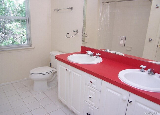 Building Photo - 63 Sunflower Ridge Rd