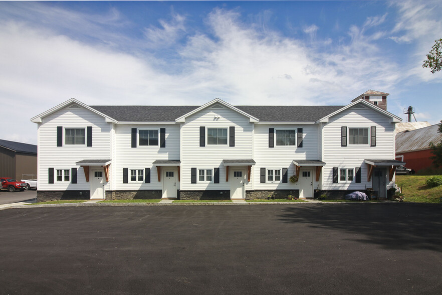 Building Photo - Foundry Street Townhouses