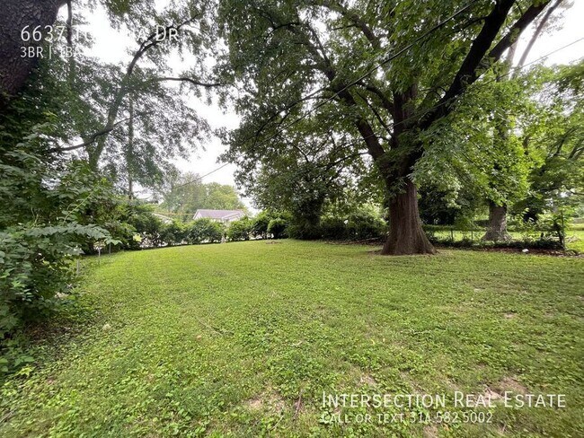Building Photo - 6637 Torlina Dr