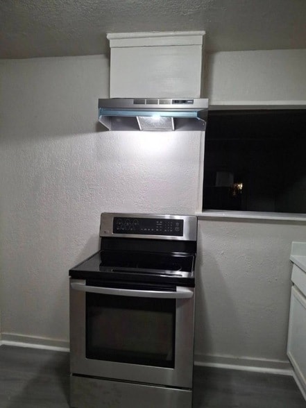 Building Photo - 5401 Doolittle Blvd