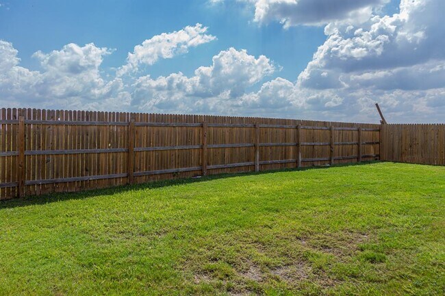 Building Photo - 15225 Harkness Pass