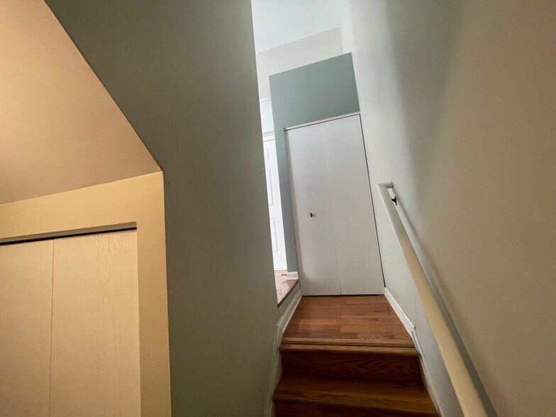 Building Photo - 3510 Meadow Lily Dr
