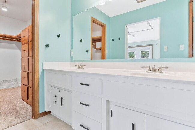 Building Photo - AVAILABLE NOW – $3,000/MONTH – ALL UTILITIES + LAWN SERVICE + POOL SERVICE INCLUDED!