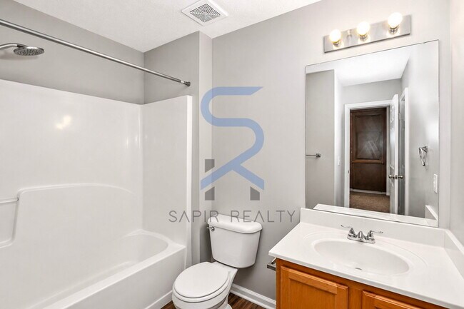 Building Photo - Peaceful Community Charm – 3BR Townhome in Avery Park