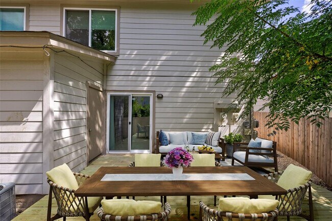 Building Photo - 3438 Willowrun Dr