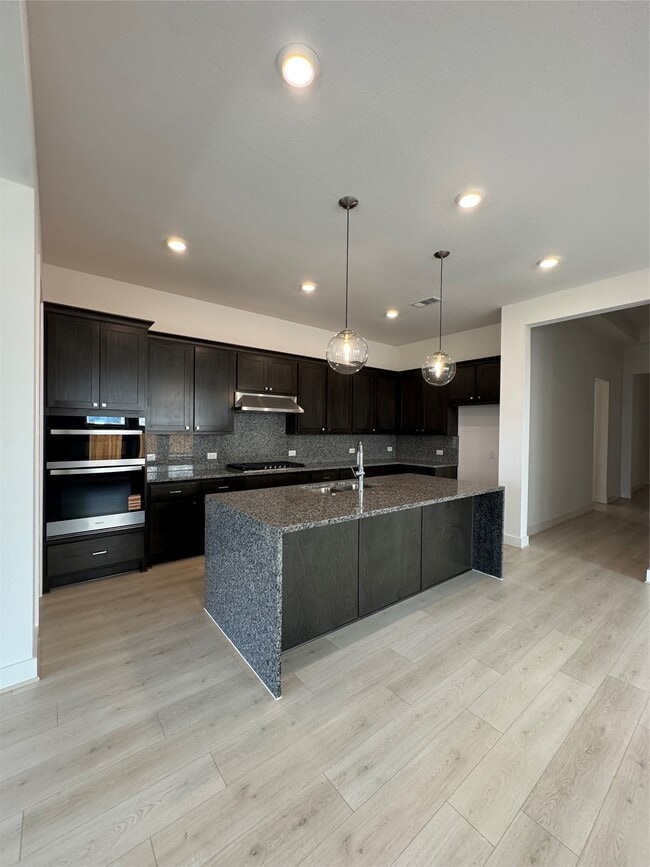 Building Photo - 7259 Stillmeadow Grv Dr