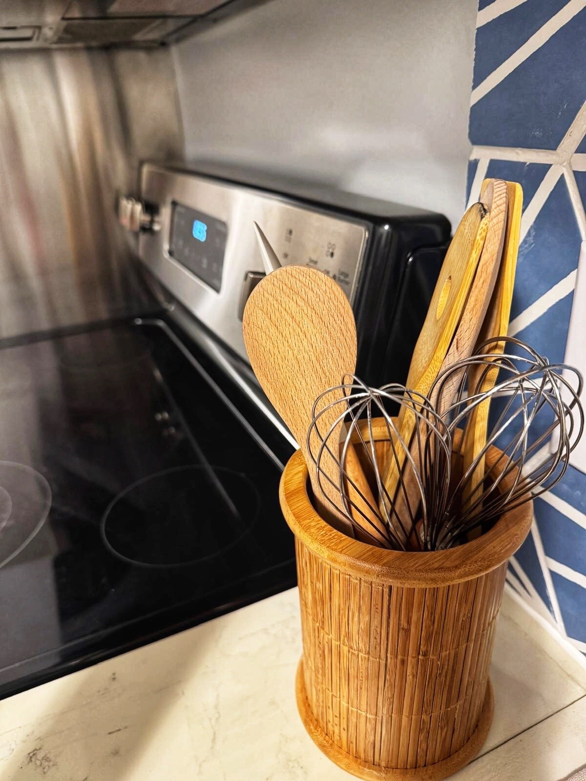 Building Photo - 807 W Vine St