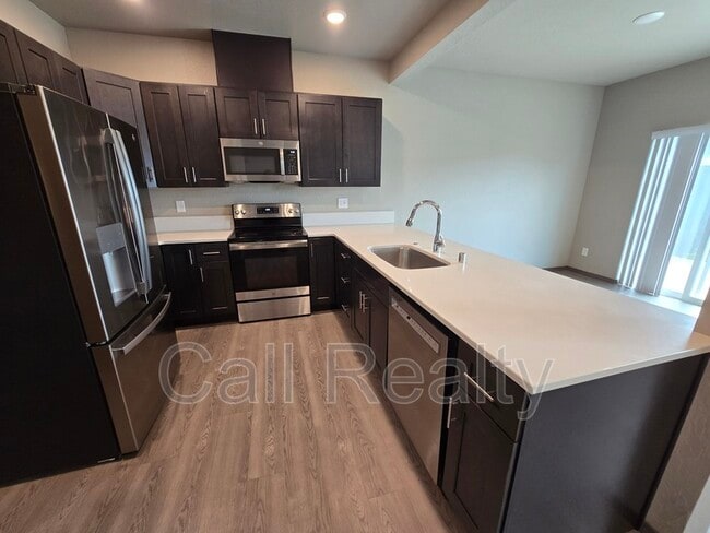 Building Photo - 9618 E Nixon Ln