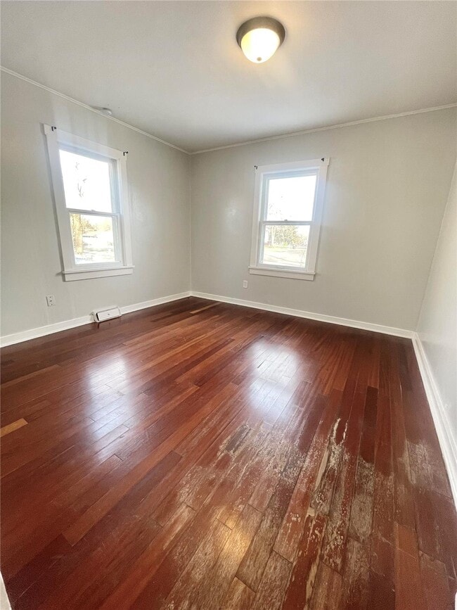 Building Photo - 26 Fairway Dr