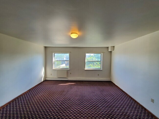 Bedroom 1 - 754 E 216th St