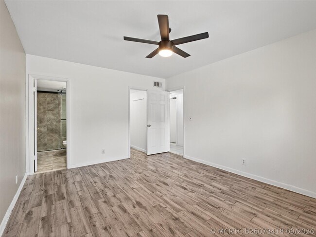 Building Photo - 8400 W Sample Rd