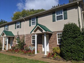 Building Photo - Central Drive Apartments