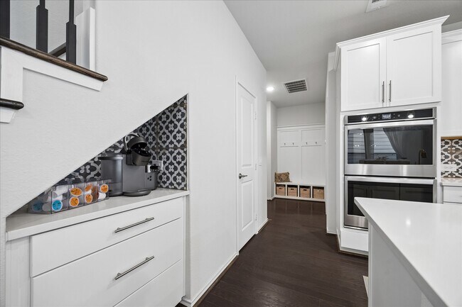 Building Photo - 4026 Delta Rose St