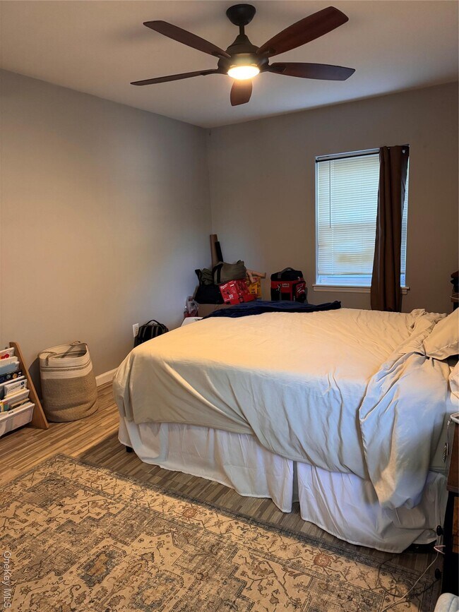 Building Photo - 5 Lexington Hills Rd