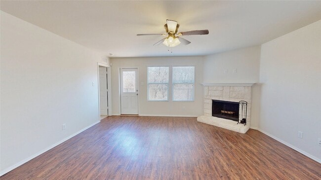 Building Photo - 2914 Whispering Pine Blvd