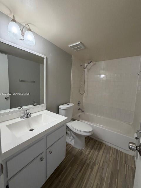 Building Photo - 2570 W 67th Pl