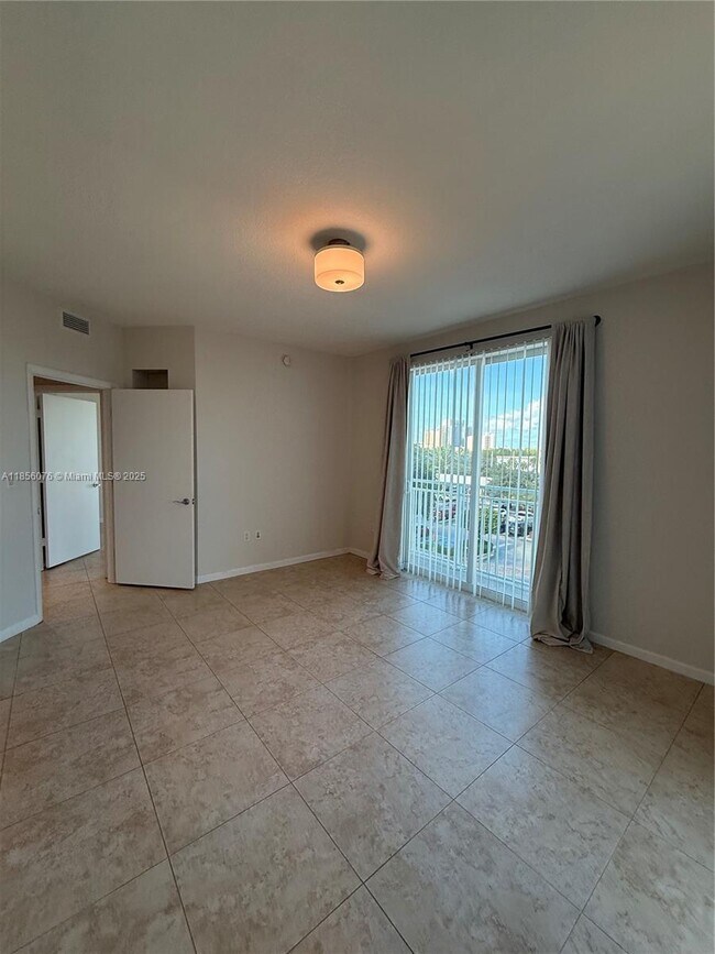Building Photo - 7270 SW 89th St