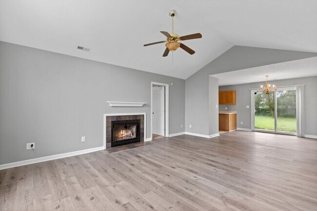 Building Photo - Adorable Home in Horse Creek Farms!