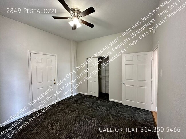 Building Photo - Two bedroom Apartment in Fox Park neighbor...