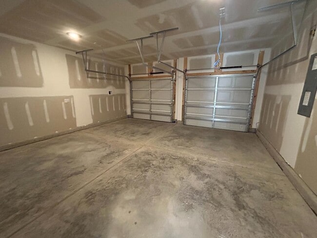 Building Photo - 762 Sturdy Root Pl