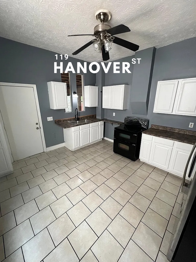 Building Photo - 119 Hanover Dr