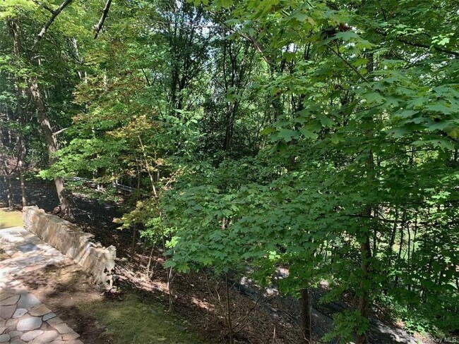 Building Photo - 130 McNamara Rd