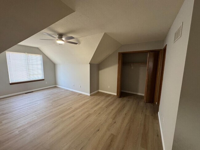 Building Photo - 410 Trent Ct