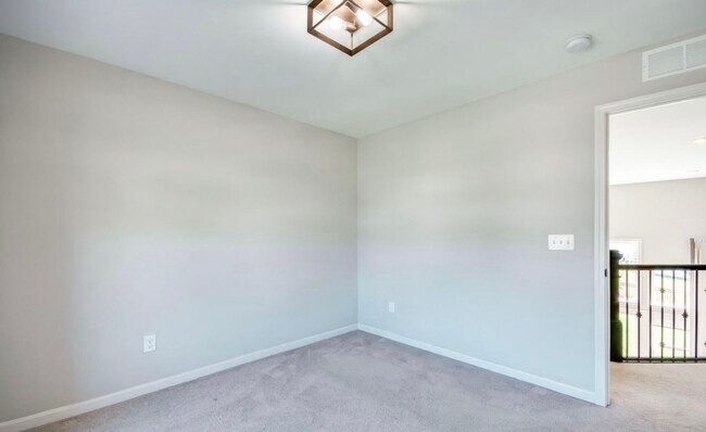 Building Photo - 15911 Long Meadow Way