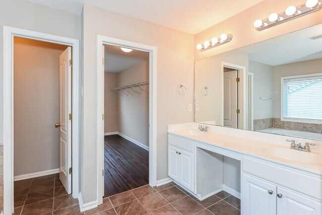 Building Photo - 1857 Preserve Creek Way