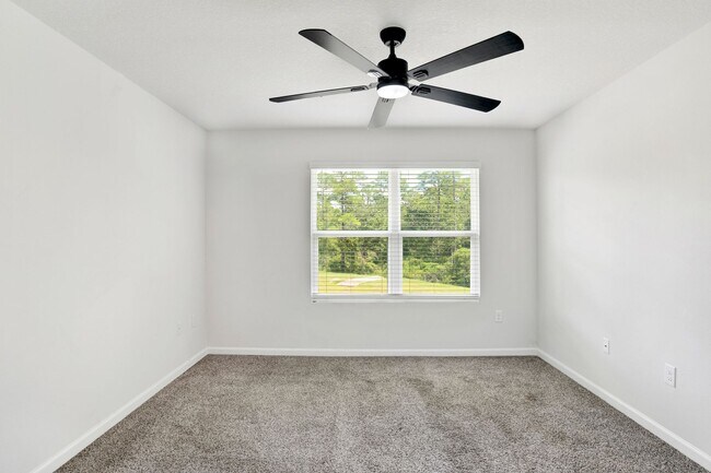 Building Photo - Beautiful 2023 Build Home, available now f...