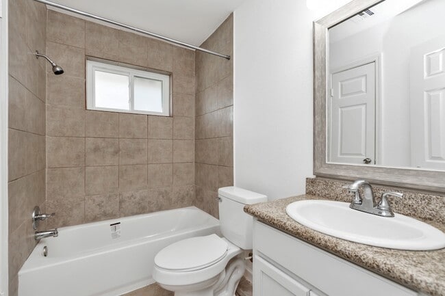 Building Photo - 12118 Ryewater Dr