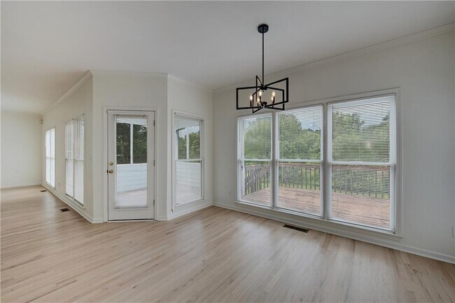 Building Photo - 5795 Dovnick Dr SW