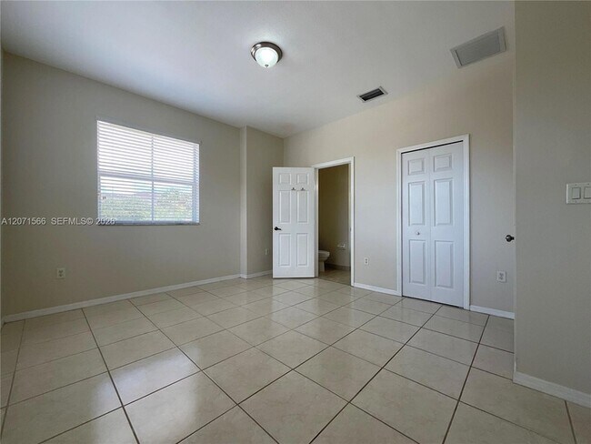 Building Photo - 15285 SW 88th Terrace