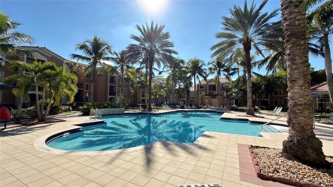 Building Photo - 8000 Nob Hl Rd