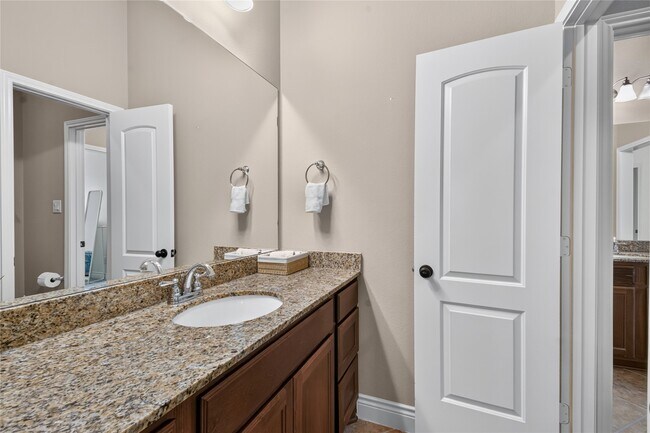 Building Photo - 164 Deerfield Meadow Dr