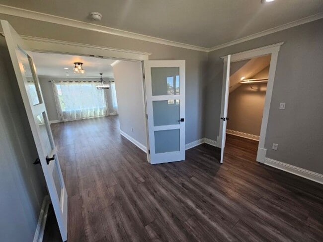 Building Photo - Custom 4 bedroom 3 bath in Hidden Valley Lake