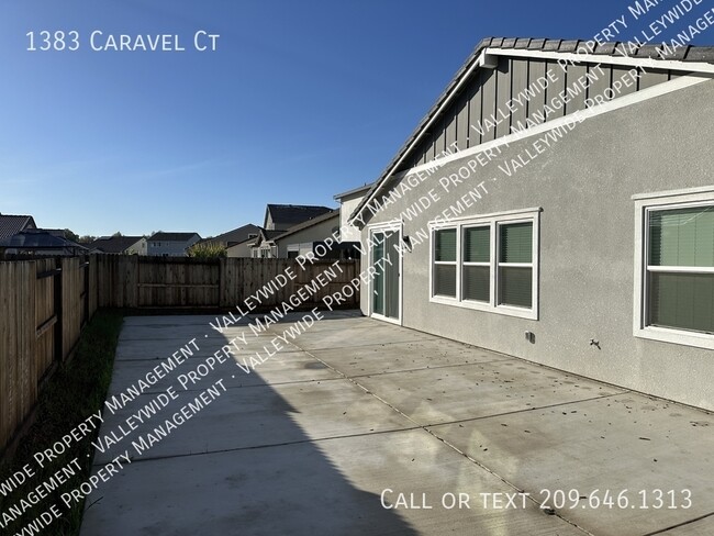 Building Photo - 1383 Caravel Ct