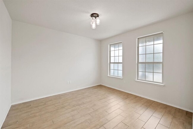 Building Photo - 11804 Eragon Dr