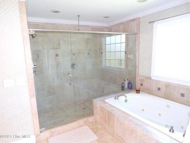 Building Photo - 42 Harbor Village Terrace