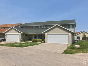 Building Photo - Bluestem Townhomes