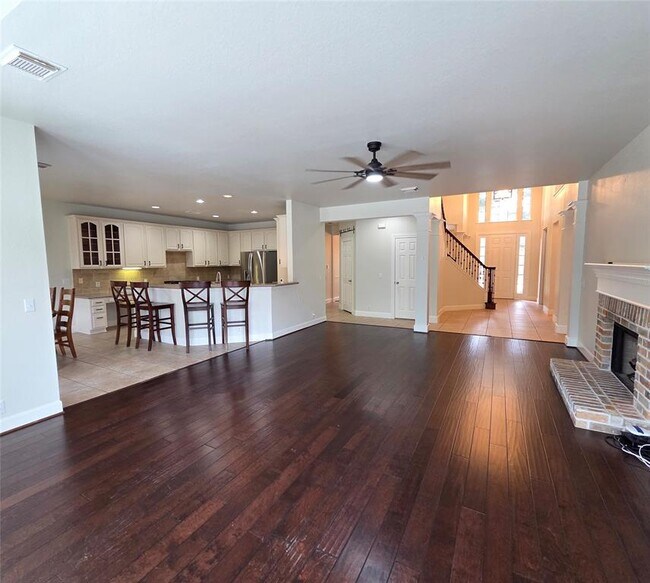 Building Photo - 8213 Endeavor Cir