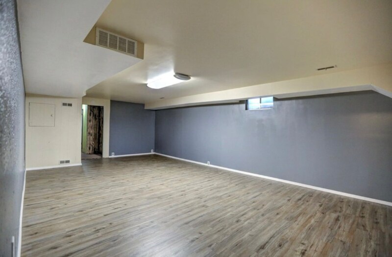 Building Photo - 6305 E 15th Ave