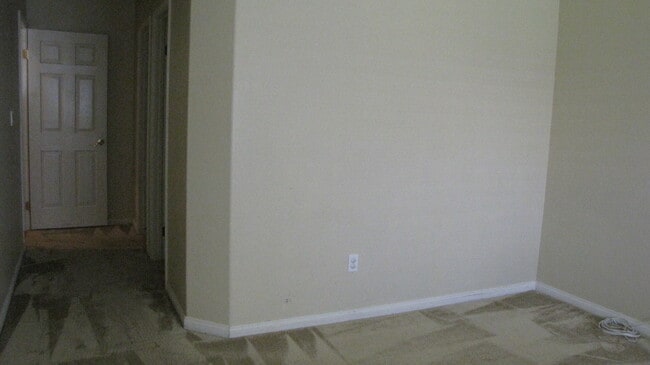 Building Photo - Seven Oaks at Grand Island Home