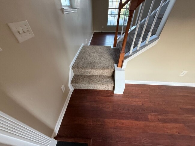 Building Photo - Cute Home in Great North Charlotte Community