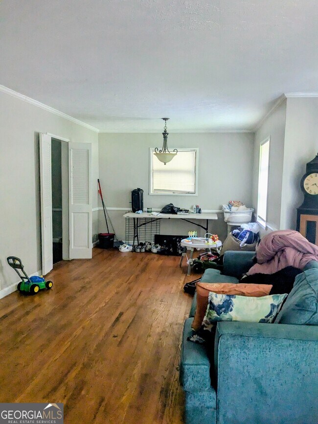 Building Photo - 3248 Dodson Dr