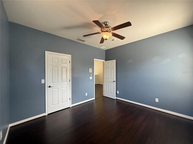Building Photo - 4495 Harts Cove Way